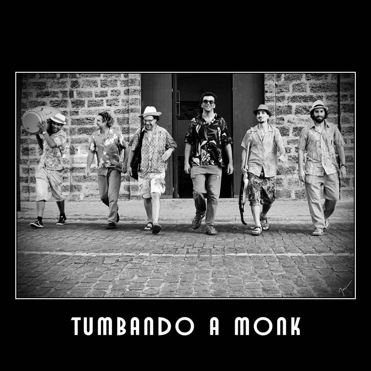 TUMBANDO A MONK